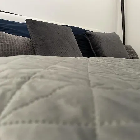 Book & Bed アパート