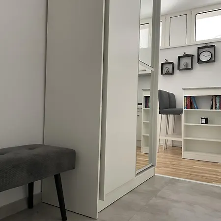 Apartment Book & Bed *